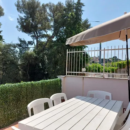 Terrazza Ad Un Passo Dal Mare Apartment *