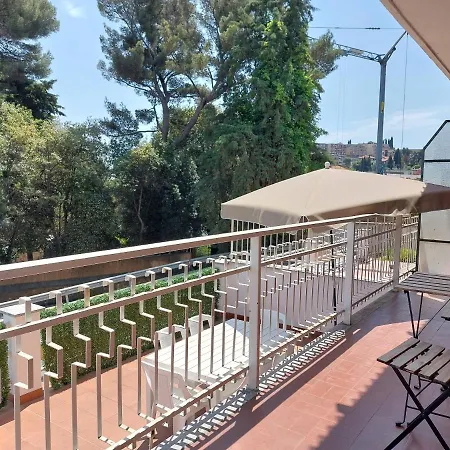 Apartment Terrazza Ad Un Passo Dal Mare *